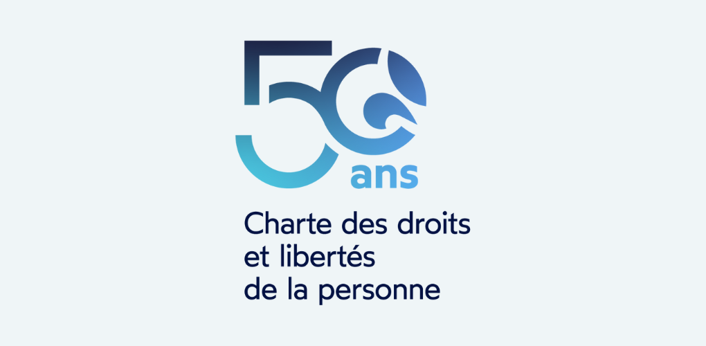 Logo du 50e de la Charte, le chiffre 50 est décoré d'une fleur de lys.